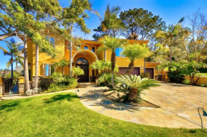 Spacious Tropical Paradise